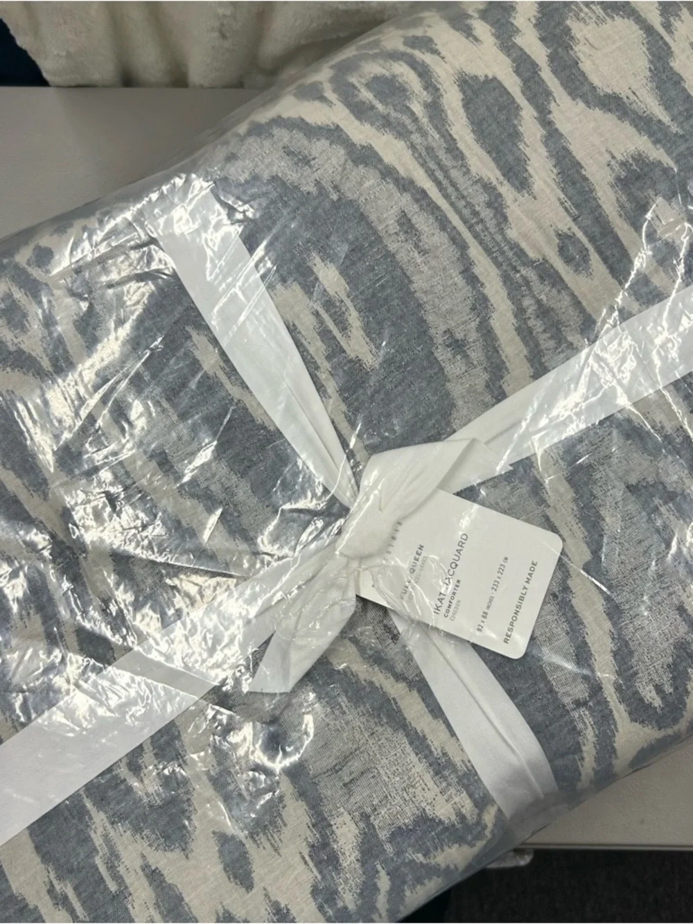 Pottery Barn Ava Ikat Jacquard Comforter Full Queen Chambray Bedding NWT